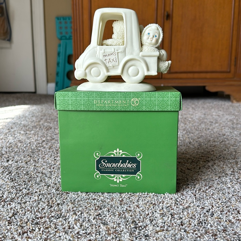 “Moms taxi” Snowbabies